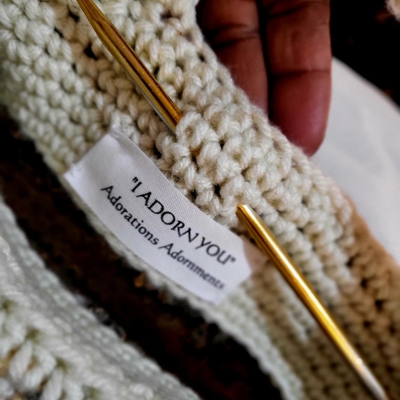 Handmade Crochet Handbag - Picture 6 of 7